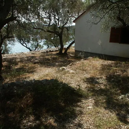 Дом отдыха Secluded Fisherman's Krknata, Dugi Otok - 888 *
